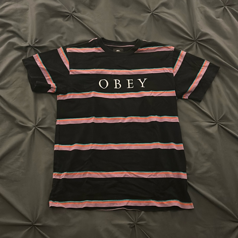 Men’s Small “Obey” T-shirt (Like New)